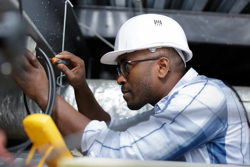 10 Best Tools for Electrical Contractors in 2024