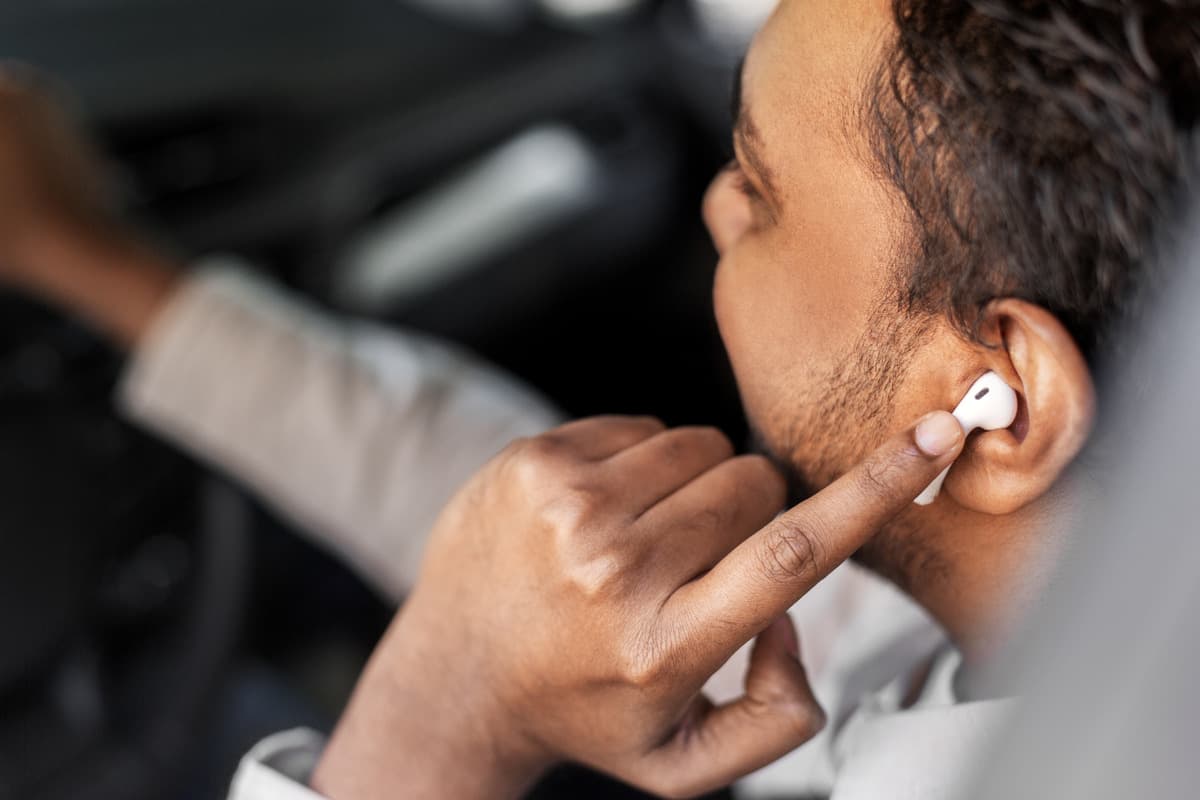 15 Best Automotive Podcasts For Business Owners in 2024